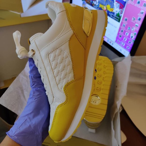 Michael Kors Wilma Trainer MK EMB Faux Leather Micro Women Shoes Size 6.5 - Picture 12 of 14